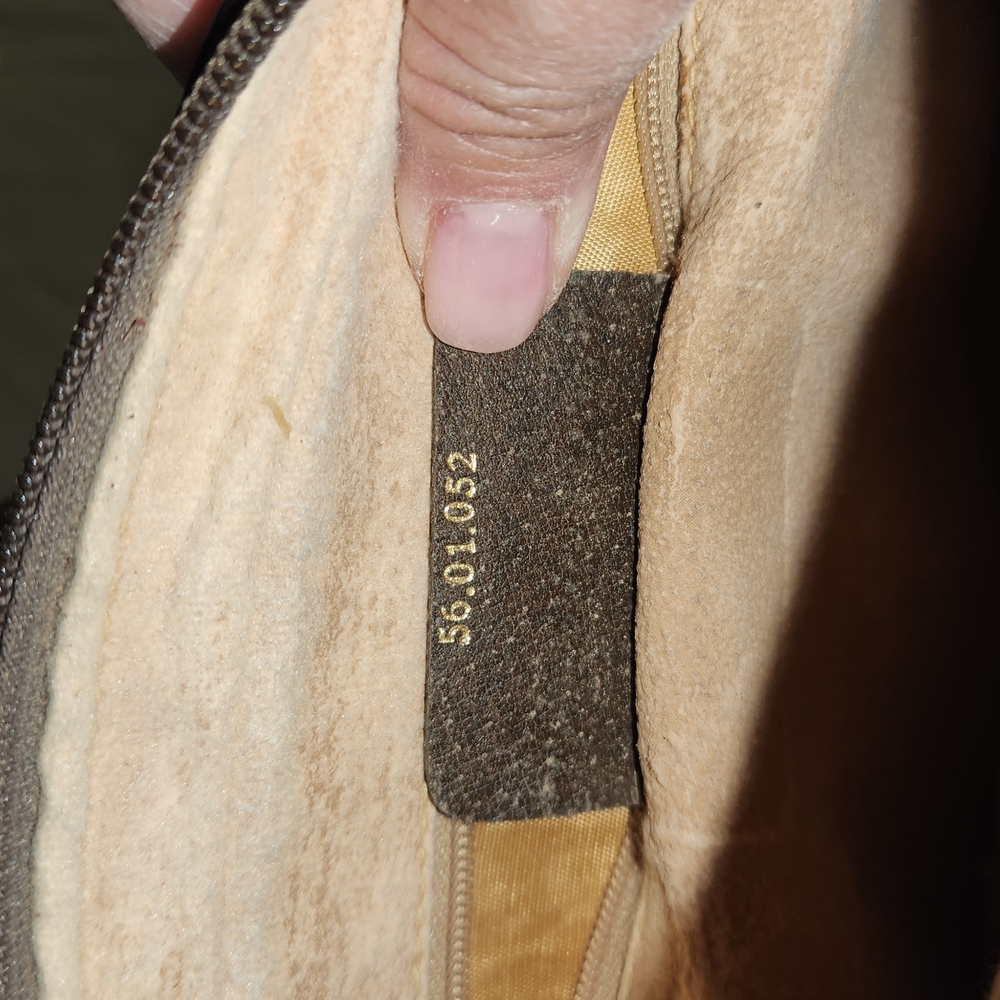 Gucci Brown and Tan wrislet Bag - Picture 6 of 6
